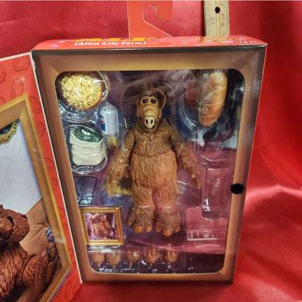 NECA Figure Ultimate Alien Life Form ALF Action Figure Oh Look! Someone With Taste Joint Movable Doll Birthday Present Toys