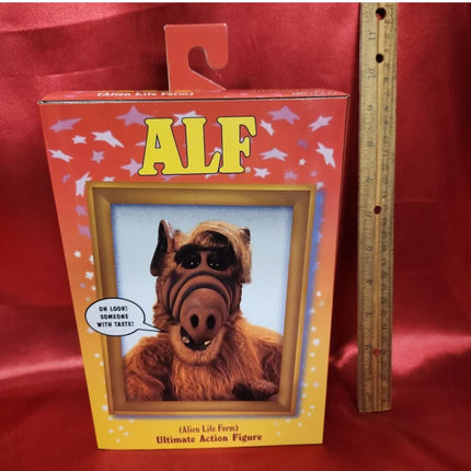 NECA Figure Ultimate Alien Life Form ALF Action Figure Oh Look! Someone With Taste Joint Movable Doll Birthday Present Toys